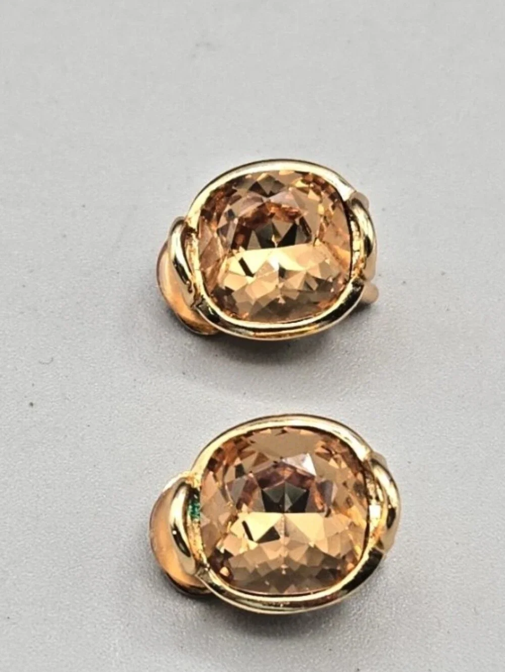 Christian Dior Vtg Gold Tone Crystal Clip On Earrings/ Gorgeous